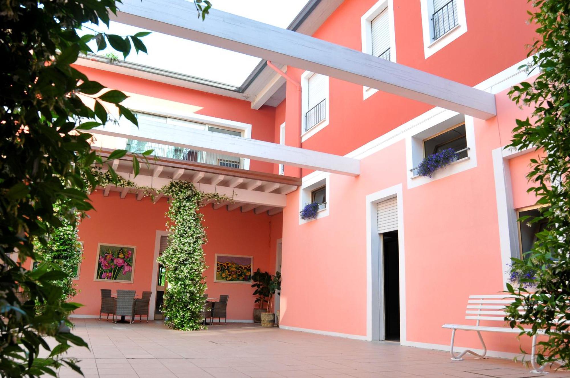 Hotel Stella - Casa Per Ferie Bellaria-Igea Marina Exteriér fotografie
